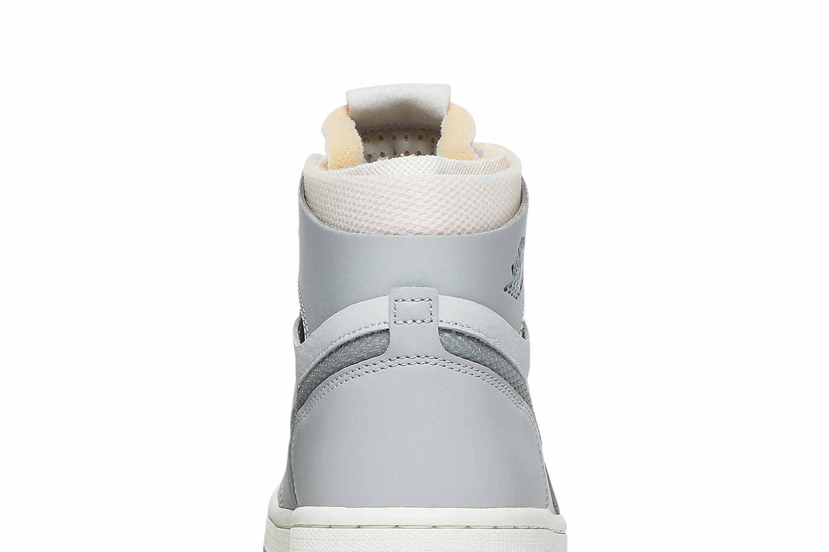 Retro 1 Zoom Comfort Sneakers — London — DH4268-001