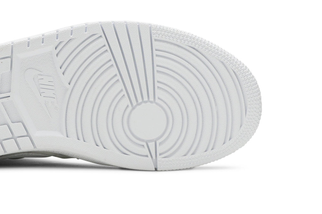 Retro 1 Mid SE Sneakers — White Quilted — DB6078-100