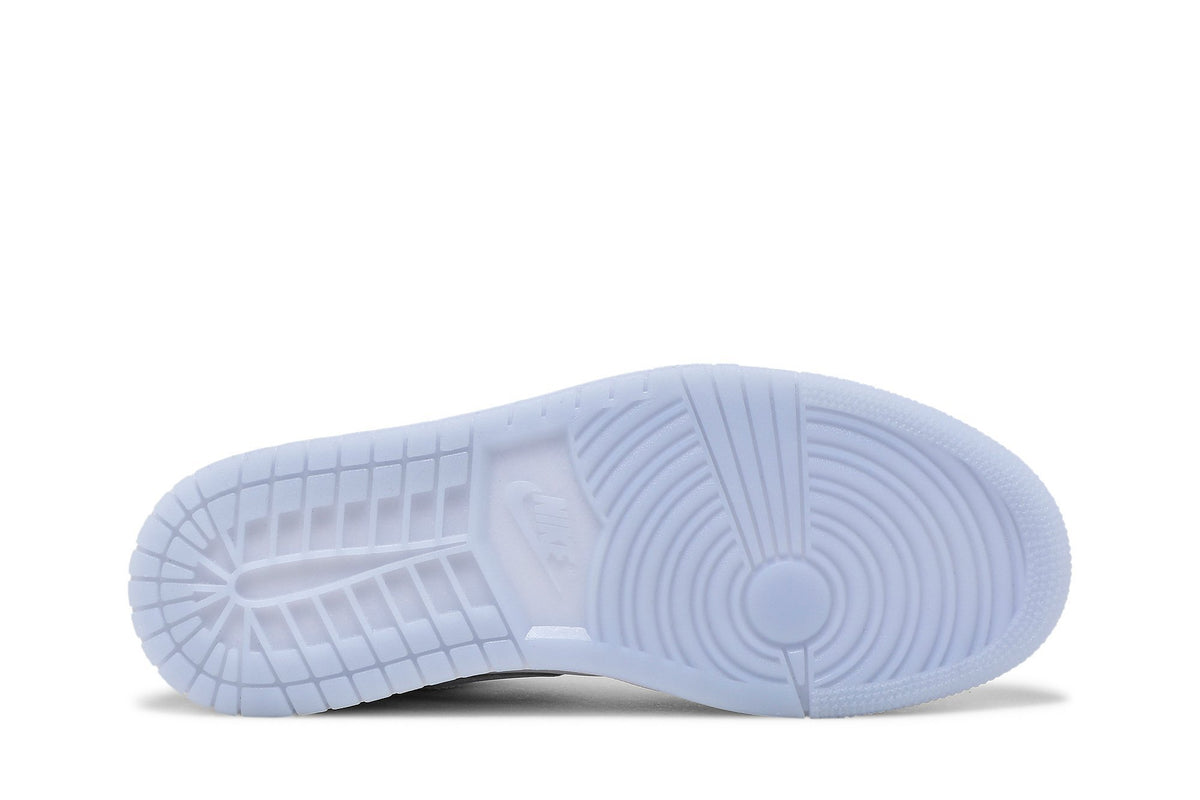 Retro 1 Low Sneakers — White Wolf Grey — DC0774-105