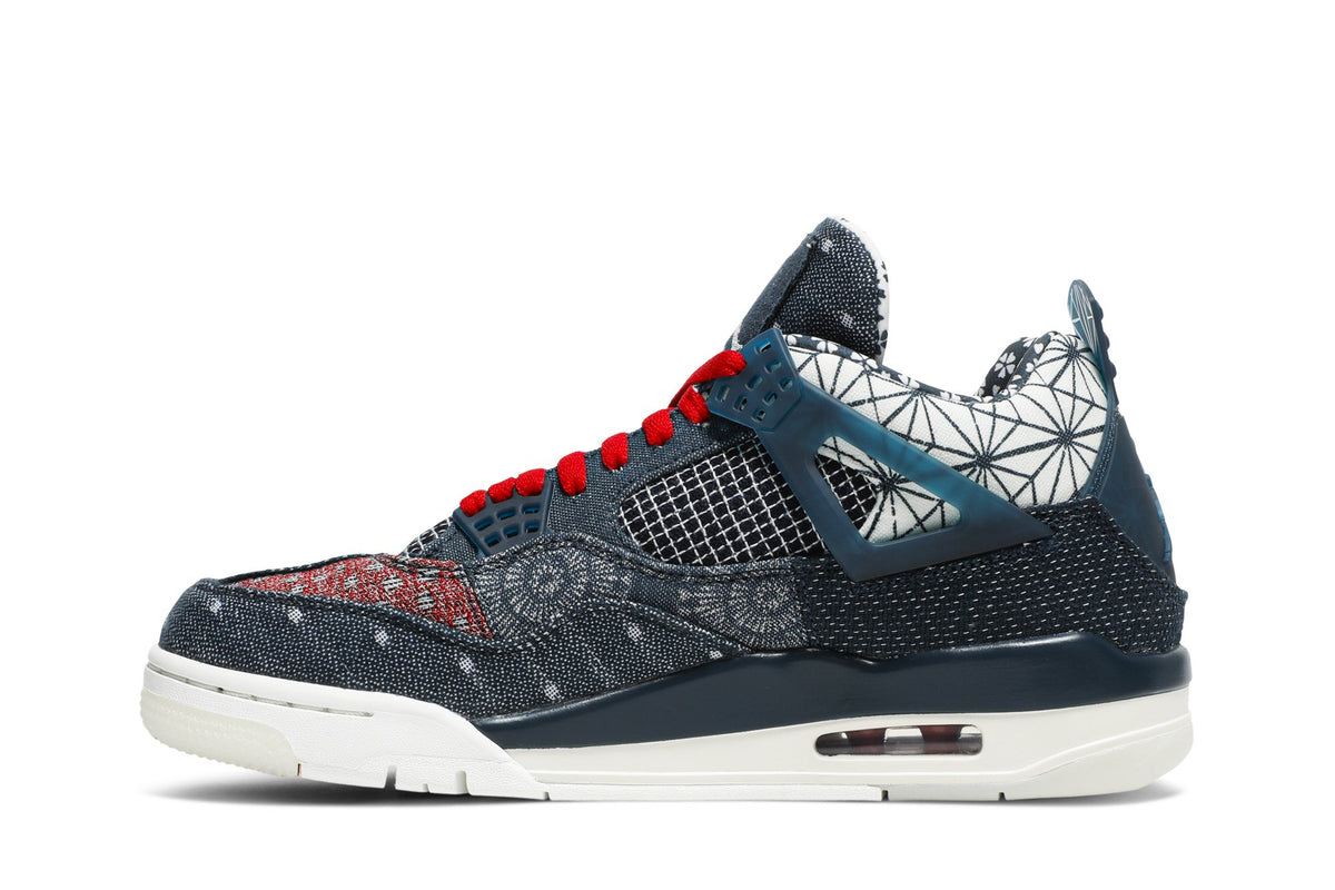 Retro 4 SE Sneakers — Sashiko — CW0898-400