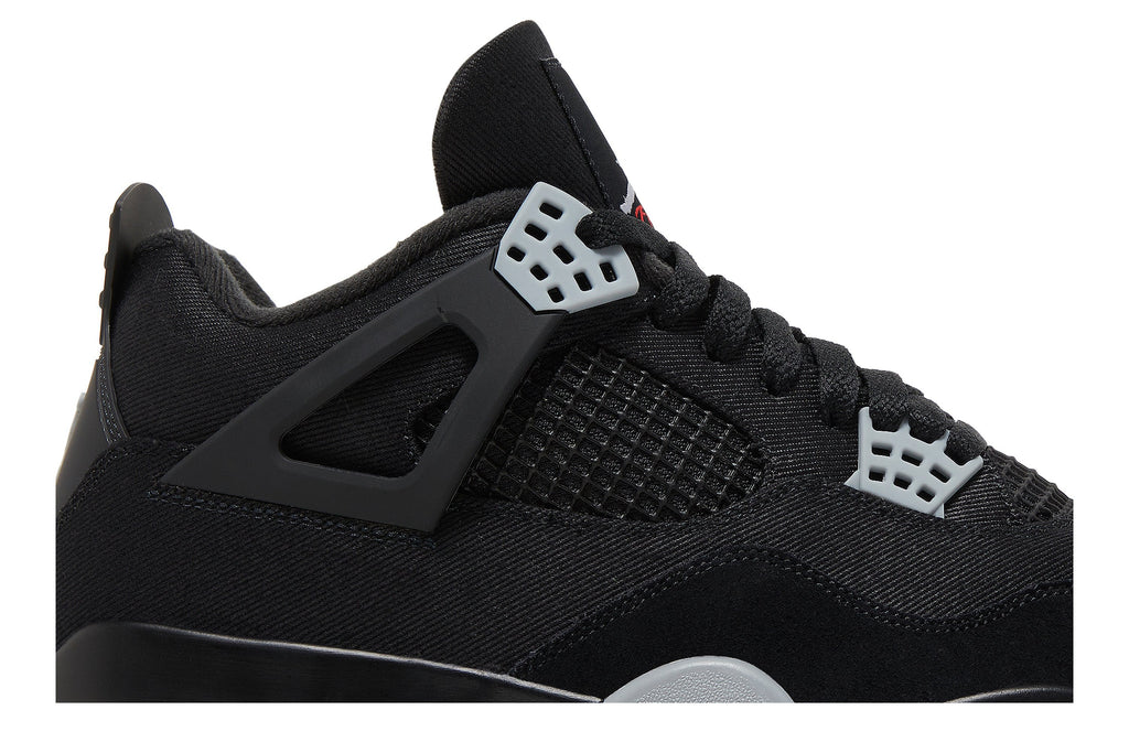 Retro 4 SE Sneakers — Black Canvas — DH7138-006