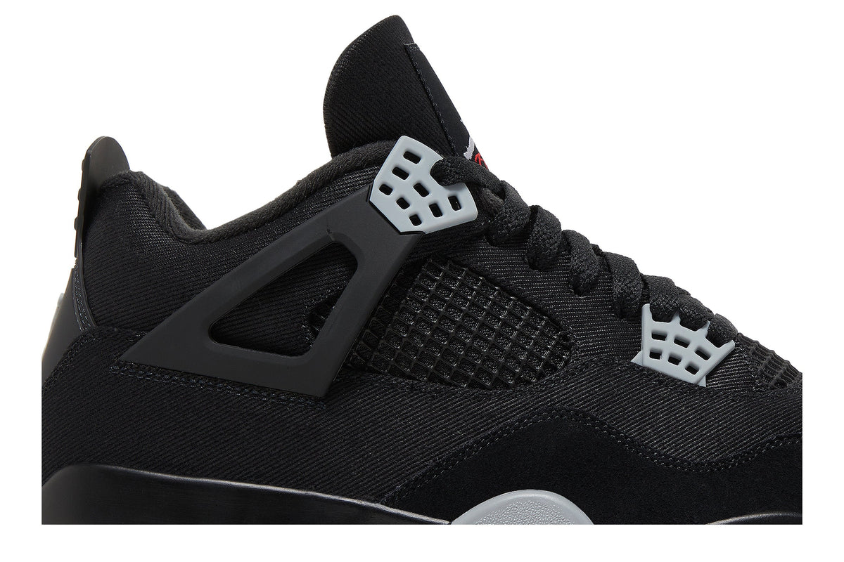 Retro 4 SE Sneakers — Black Canvas — DH7138-006