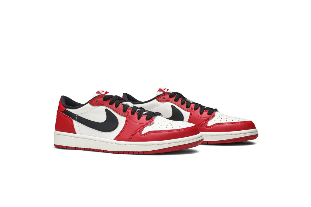 Retro 1 Low OG Sneakers — Chicago — 705329-600