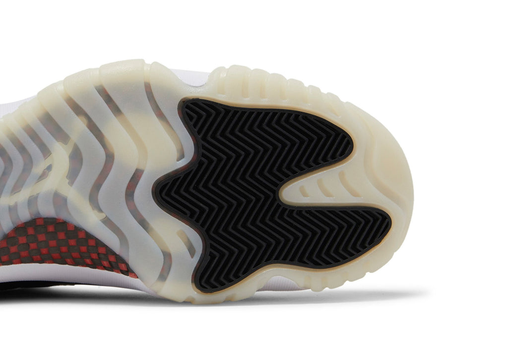 Retro 11 Low Sneakers — 72-10 — AV2187-001