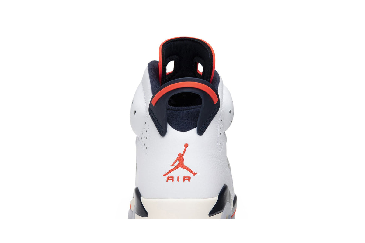 Retro 6 Sneakers — Tinker — 384664-104