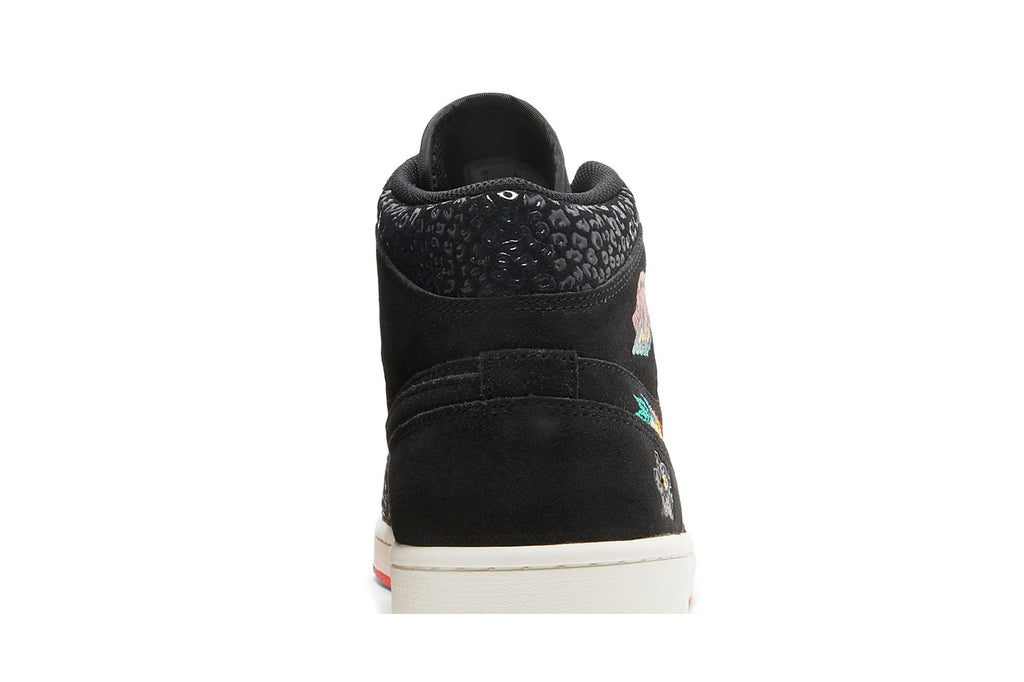 Retro 1 Mid SE Sneakers — SiEMPRE Familia — DN4904-001