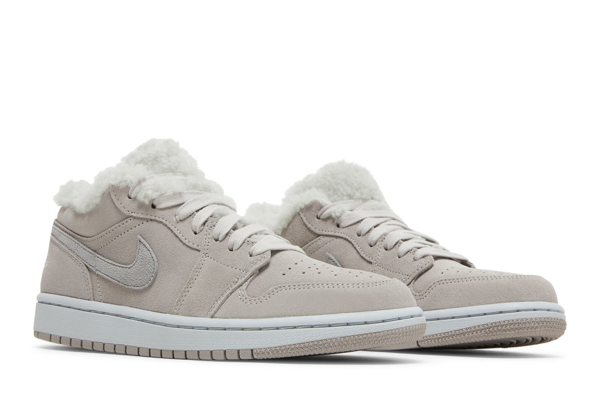 Retro 1 Low SE Sneakers — Sherpa Fleece — DO0750-002