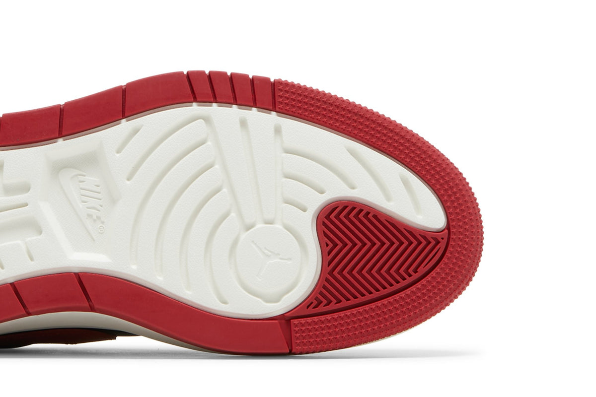 Retro 1 Elevate Low SE Sneakers — Bred — DQ1823-006