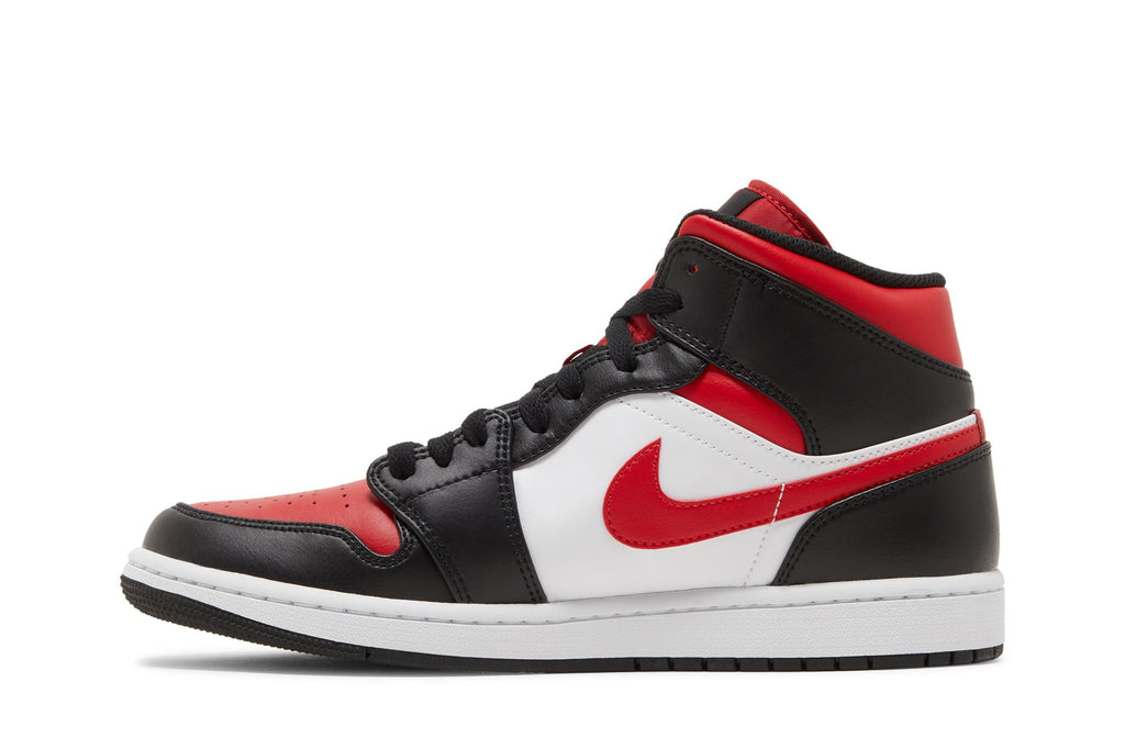 Retro 1 Mid Sneakers — Bred Toe — 554724-079