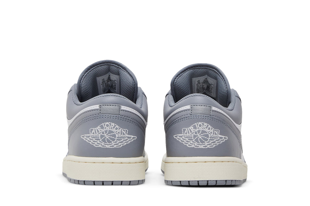 Retro 1 Low Sneakers — Vintage Grey — 553558-053