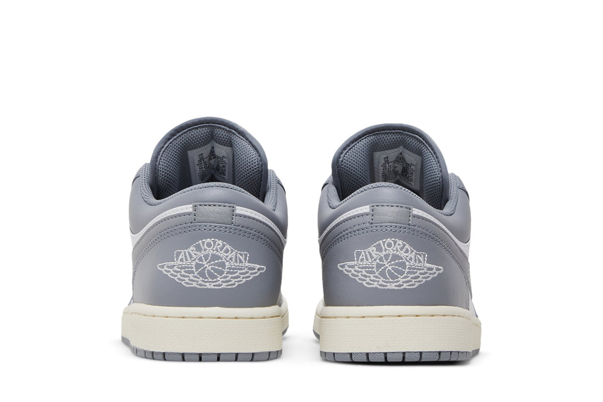 Retro 1 Low Sneakers — Vintage Grey — 553558-053