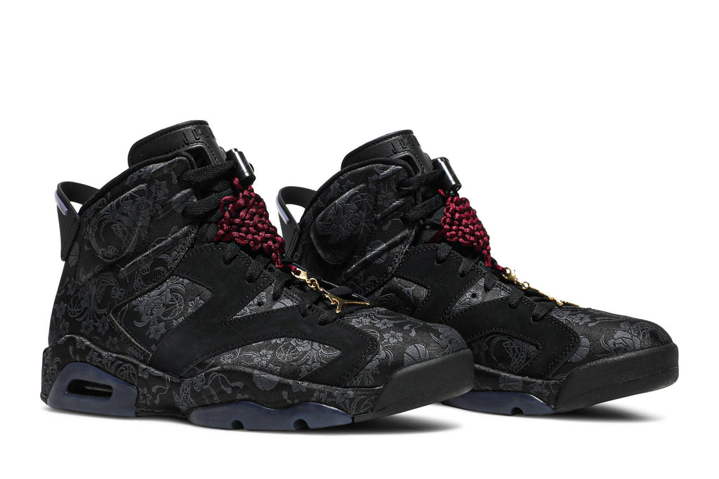 Retro 6 Sneakers — Singles Day — DB9818-001