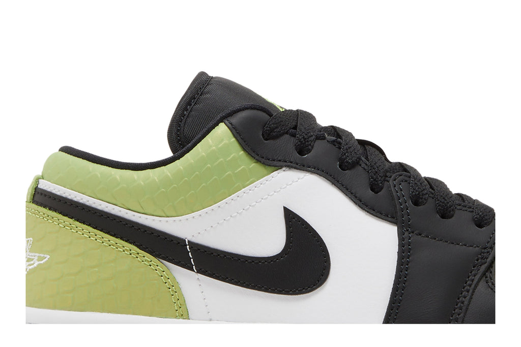 Retro 1 Low SE Sneakers — Vivid Green Snakeskin — DX4446-301
