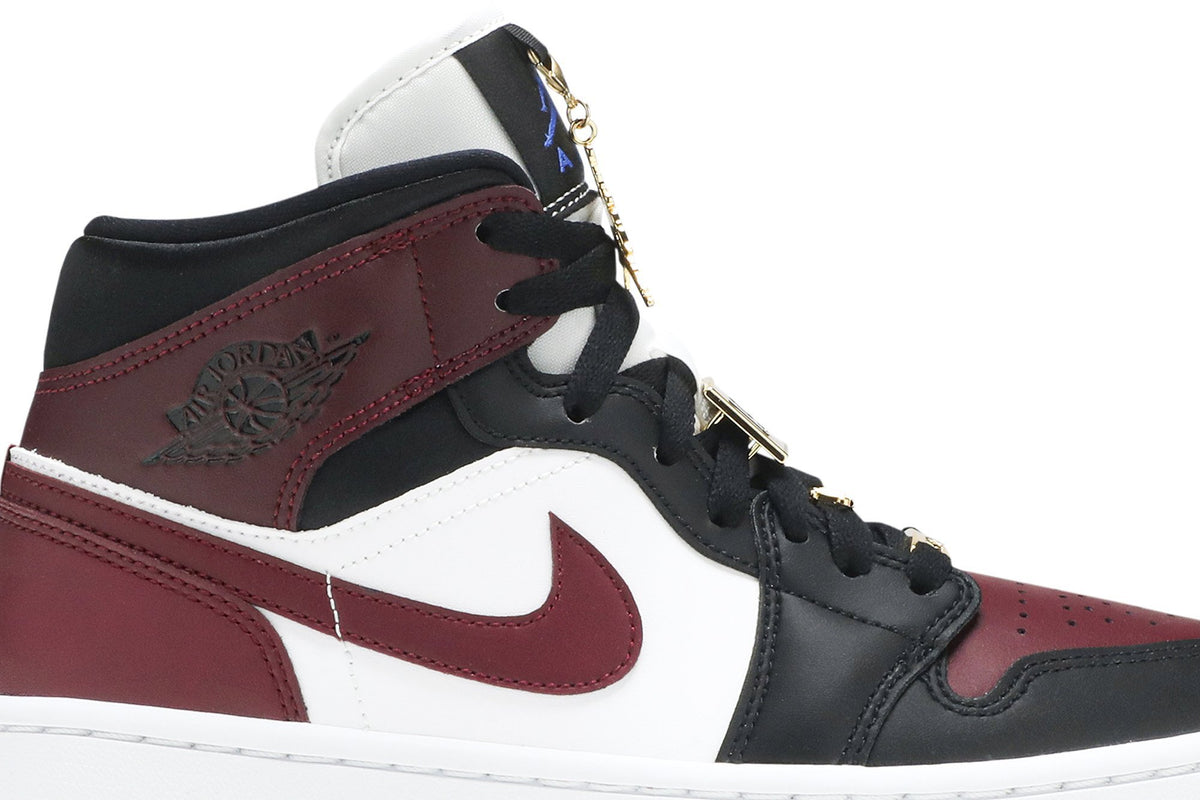 Retro 1 Mid SE Sneakers — Gold Pendants — CZ4385-016
