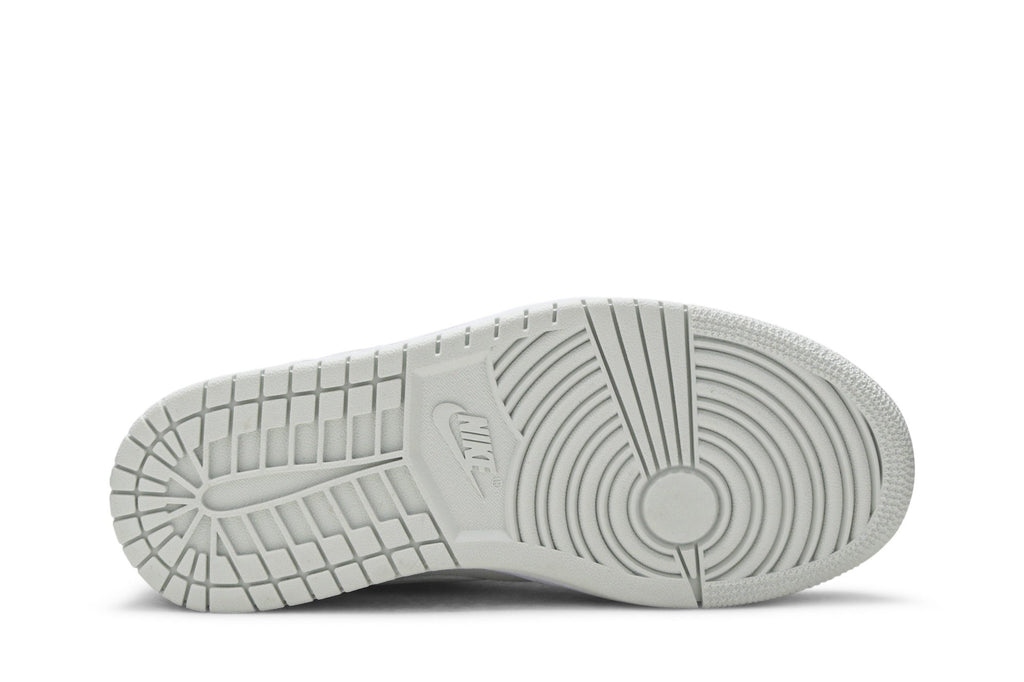 Retro 1 Low Sneakers — Spruce Aura — CW1381-003