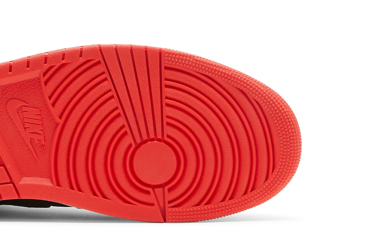 Retro 1 Mid SE Sneakers — SiEMPRE Familia — DN4904-001