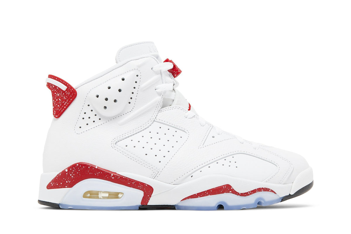 Retro 6 Sneakers — Red Oreo — CT8529-162