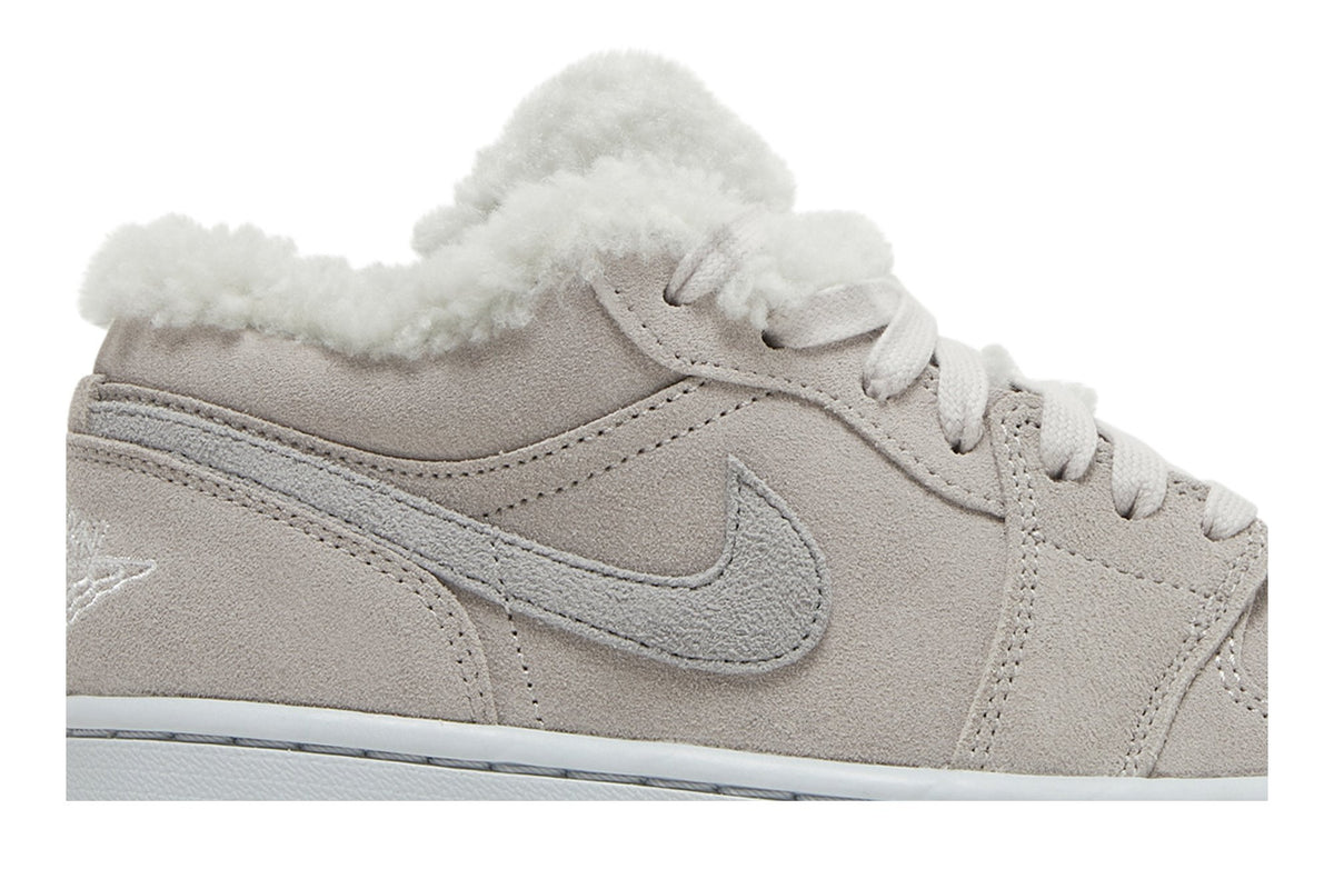 Retro 1 Low SE Sneakers — Sherpa Fleece — DO0750-002