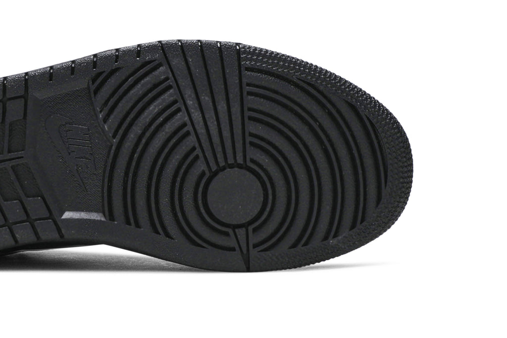 Retro 1 Low Sneakers — Triple Black — 553558-056