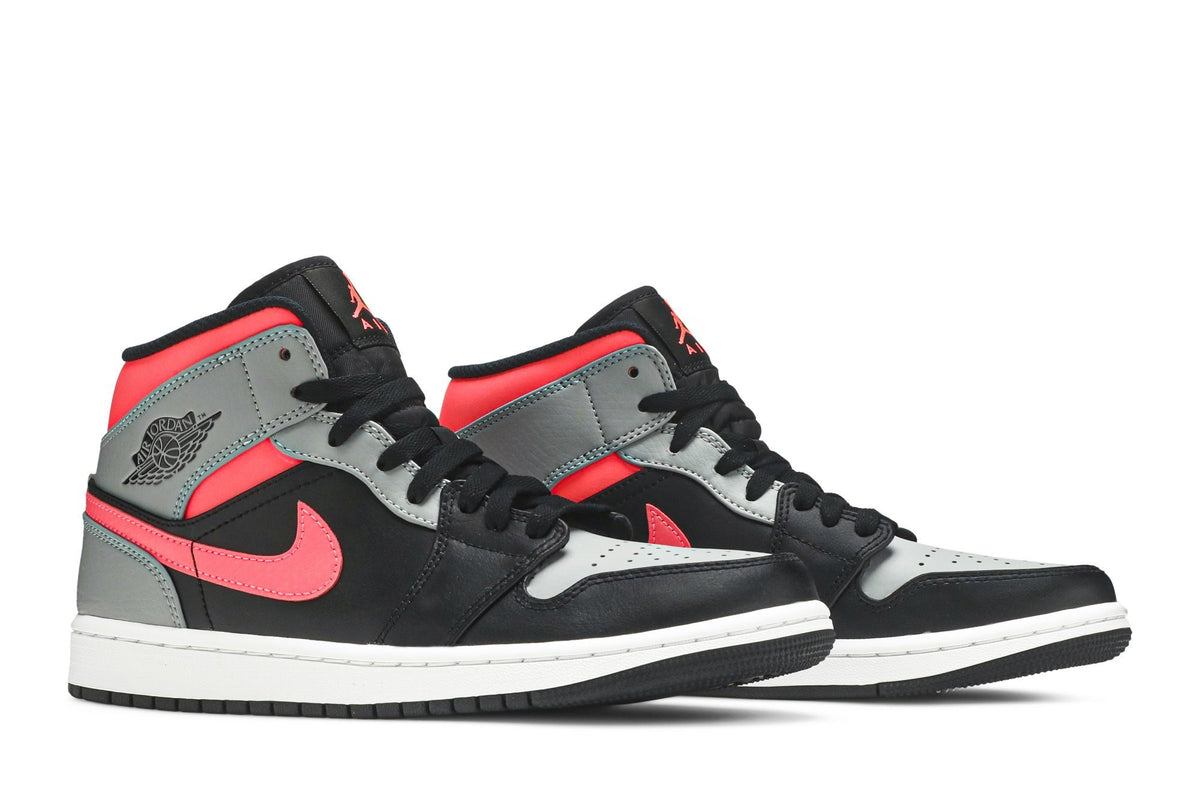 Retro 1 Mid Sneakers — Pink Shadow — 554724-059