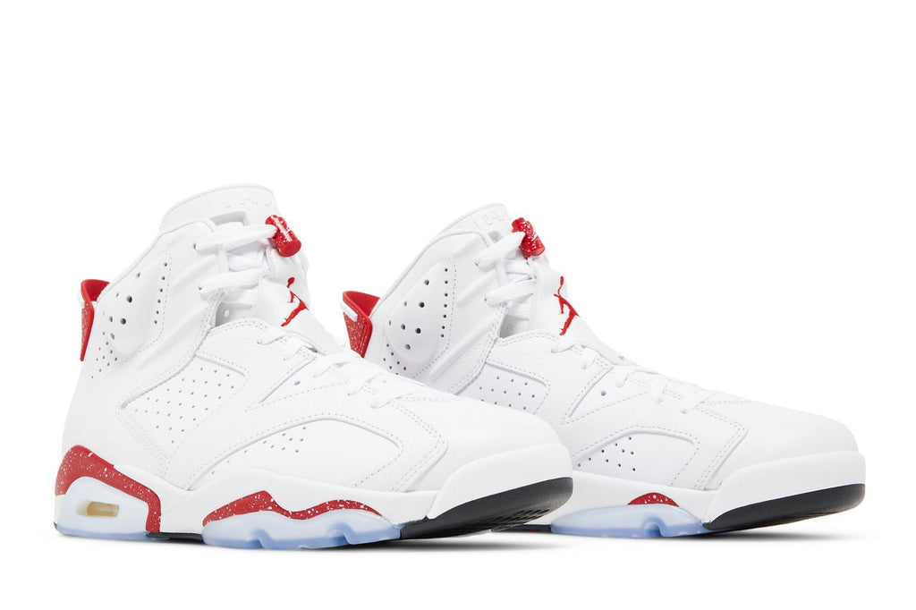 Retro 6 Sneakers — Red Oreo — CT8529-162