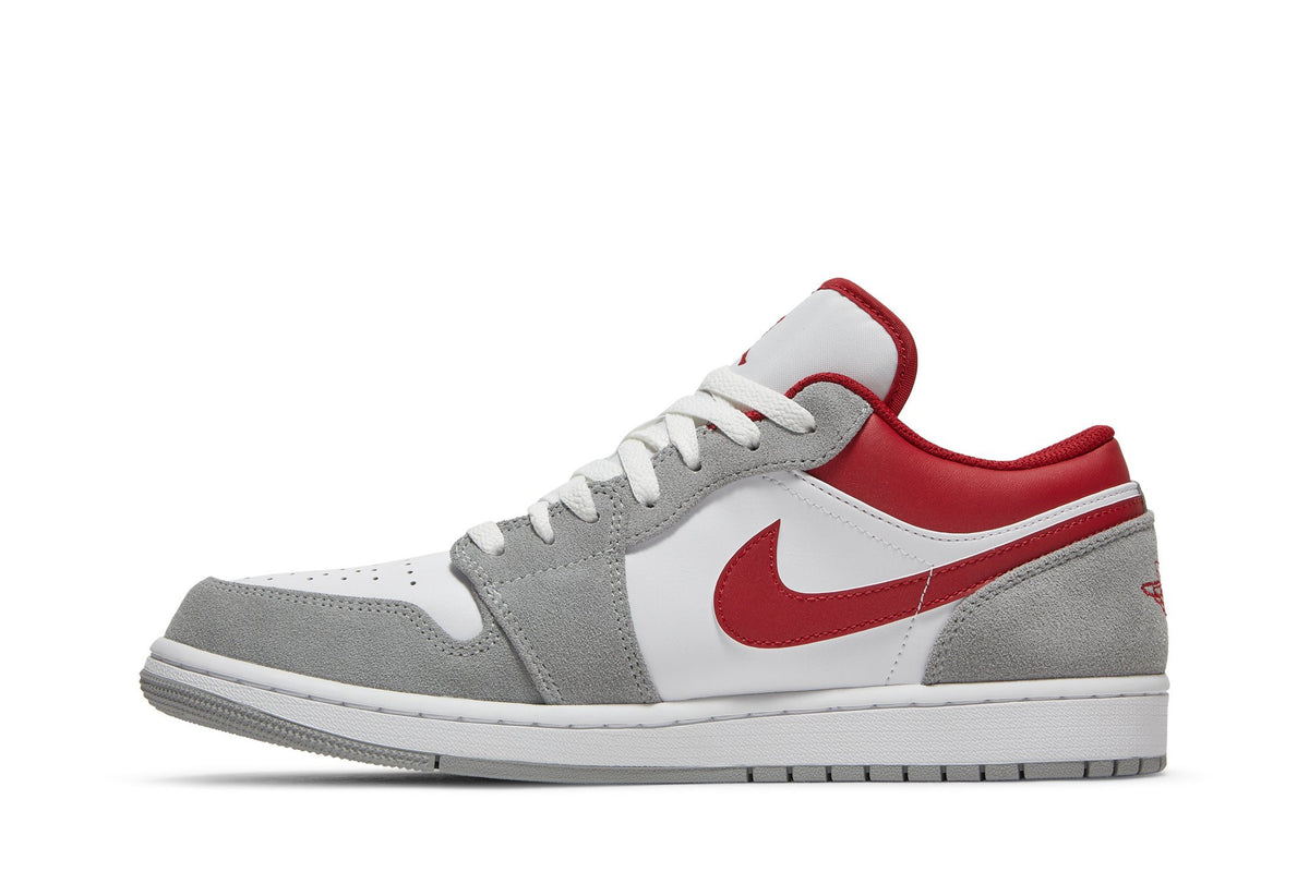 Retro 1 Low SE Sneakers — Light Smoke Grey Gym Red — DC6991-016