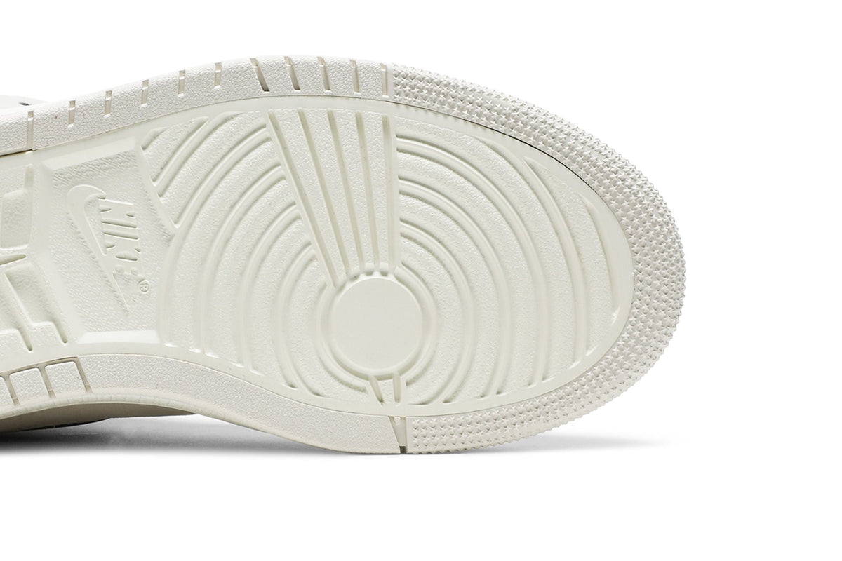 Retro 1 Zoom Sneakers — Summit White — CT0979-100