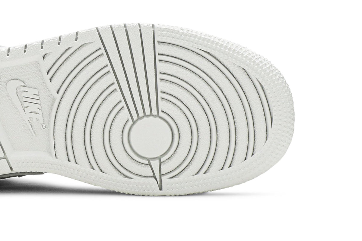 Retro 1 Mid SE GS Sneakers — Swoosh Logo – Grey Camo — DD3235-100