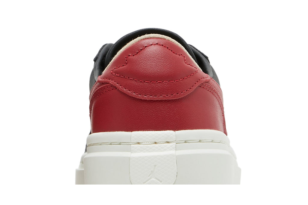 Retro 1 Elevate Low SE Sneakers — Bred — DQ1823-006