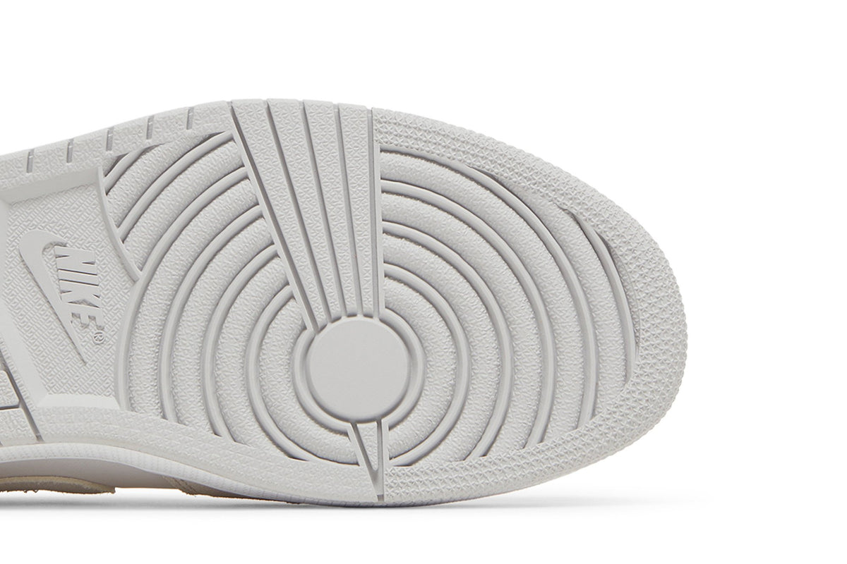 Retro 1 Low SE Craft Sneakers — Inside Out — DN1635-100