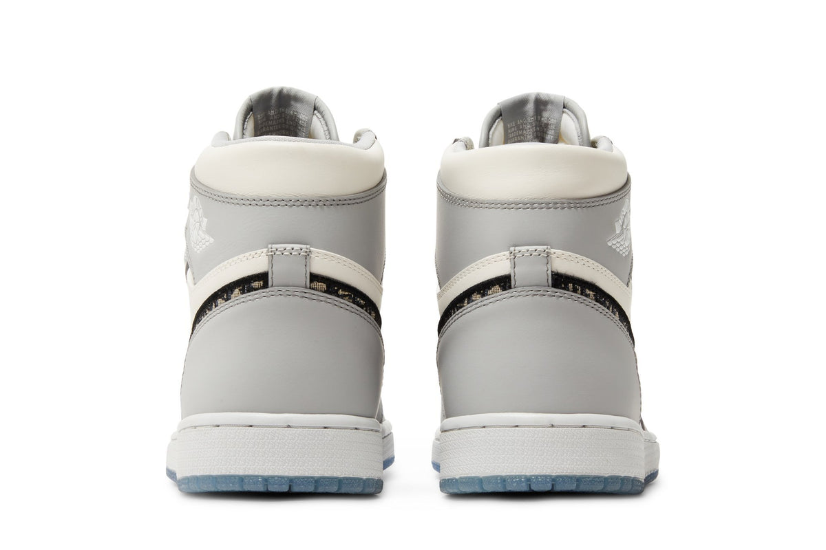 Dior Collaboration — Retro 1 High Sneakers — Classic Colorway — CN8607-002