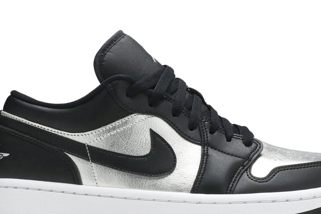 Retro 1 Low SE Sneakers — Silver Toe — DA5551-001