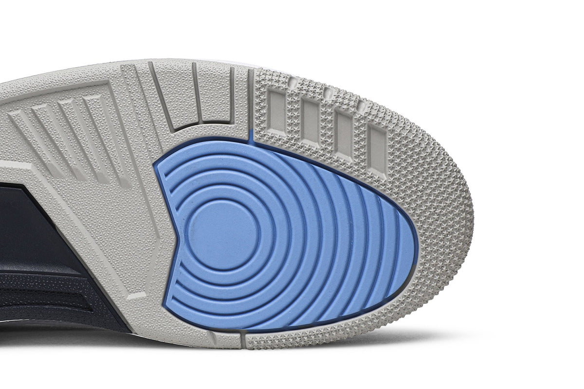 Retro 3 Sneakers — UNC — CT8532-104