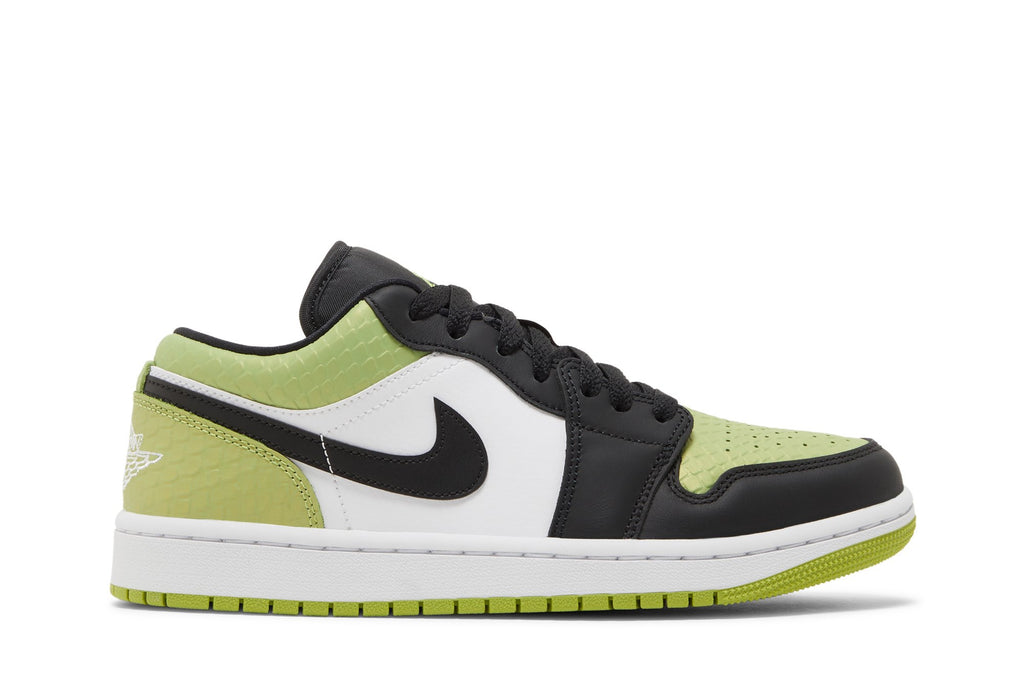 Retro 1 Low SE Sneakers — Vivid Green Snakeskin — DX4446-301