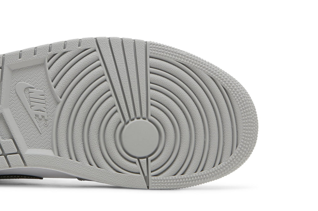 Retro 1 Mid Sneakers — Light Smoke Grey — 554724-078