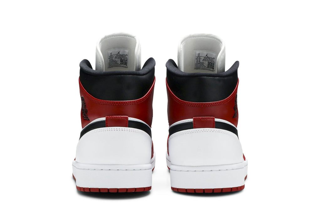 Retro 1 Mid Sneakers — Chicago — 554724-173