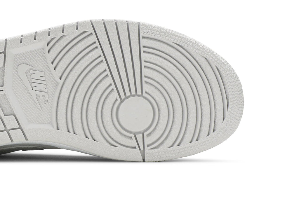 Retro 1 Low Sneakers — White Camo — DC9036-100