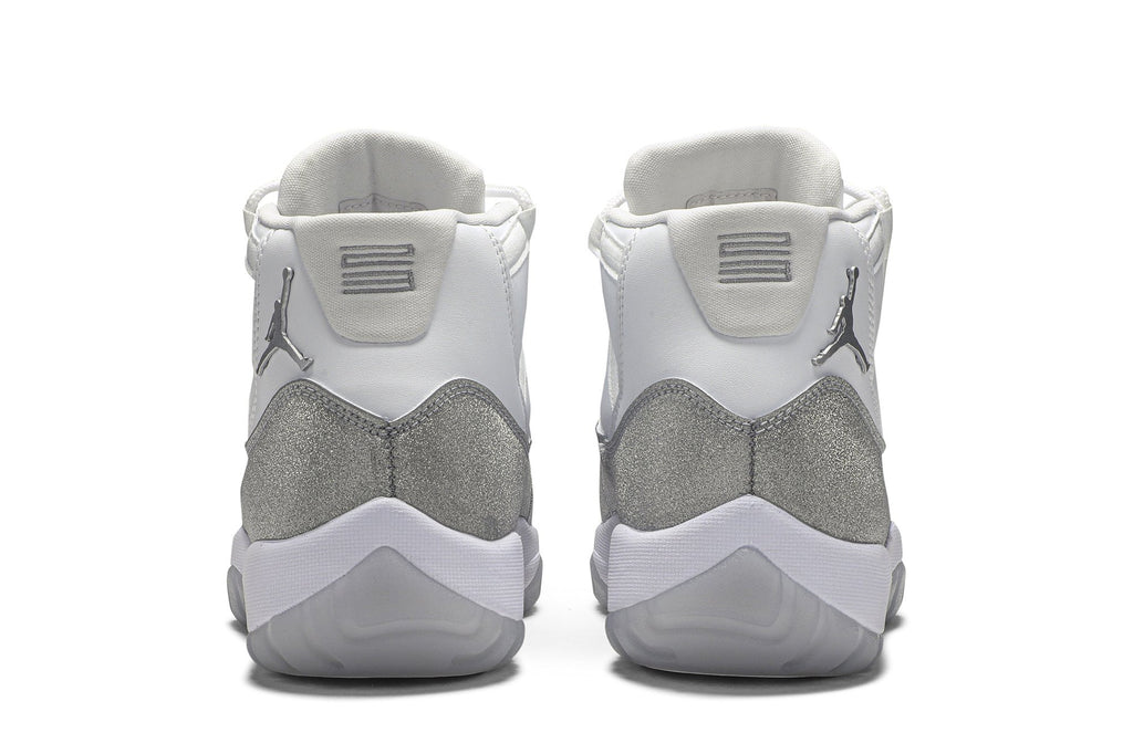 Retro 11 Sneakers — Vast Grey — AR0715-100