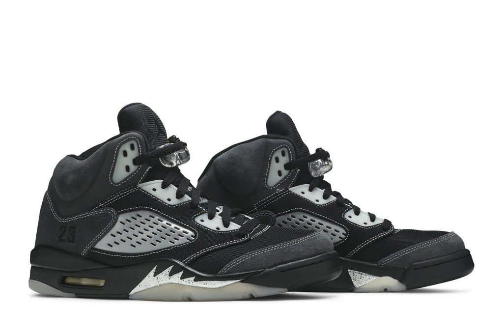 Retro 5 Sneakers — Anthracite — DB0731-001