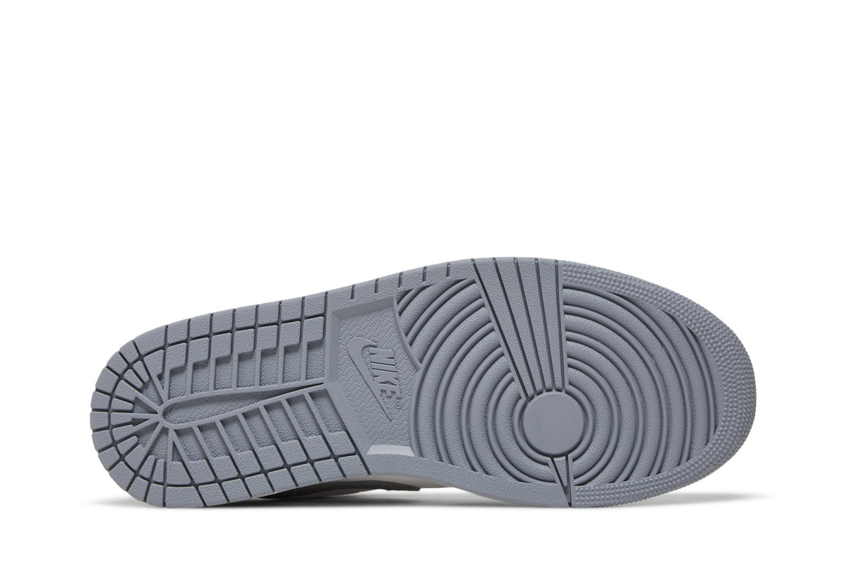 Retro 1 Low Sneakers — Vintage Grey — 553558-053