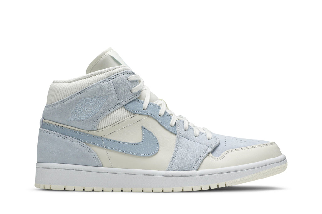 Retro 1 Mid SE Sneakers — Sail Light Blue — DA4666-100