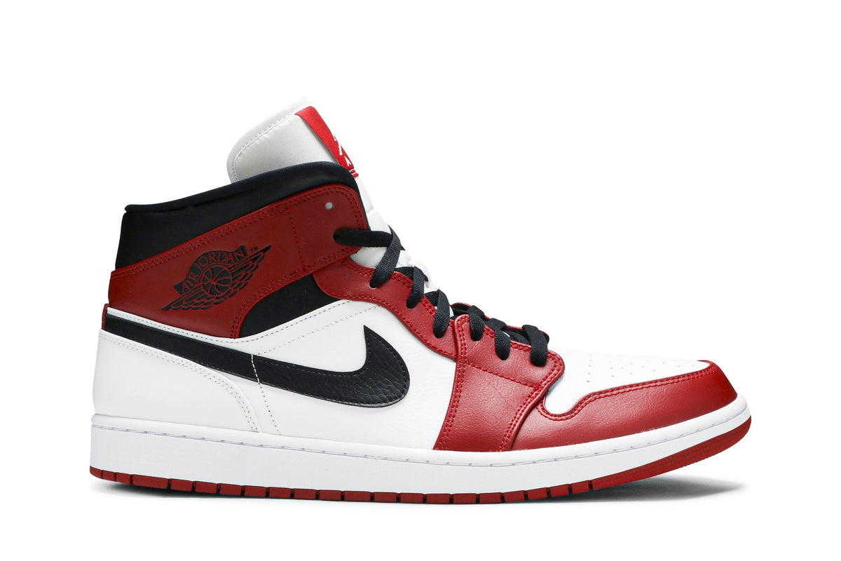 Retro 1 Mid Sneakers — Chicago — 554724-173