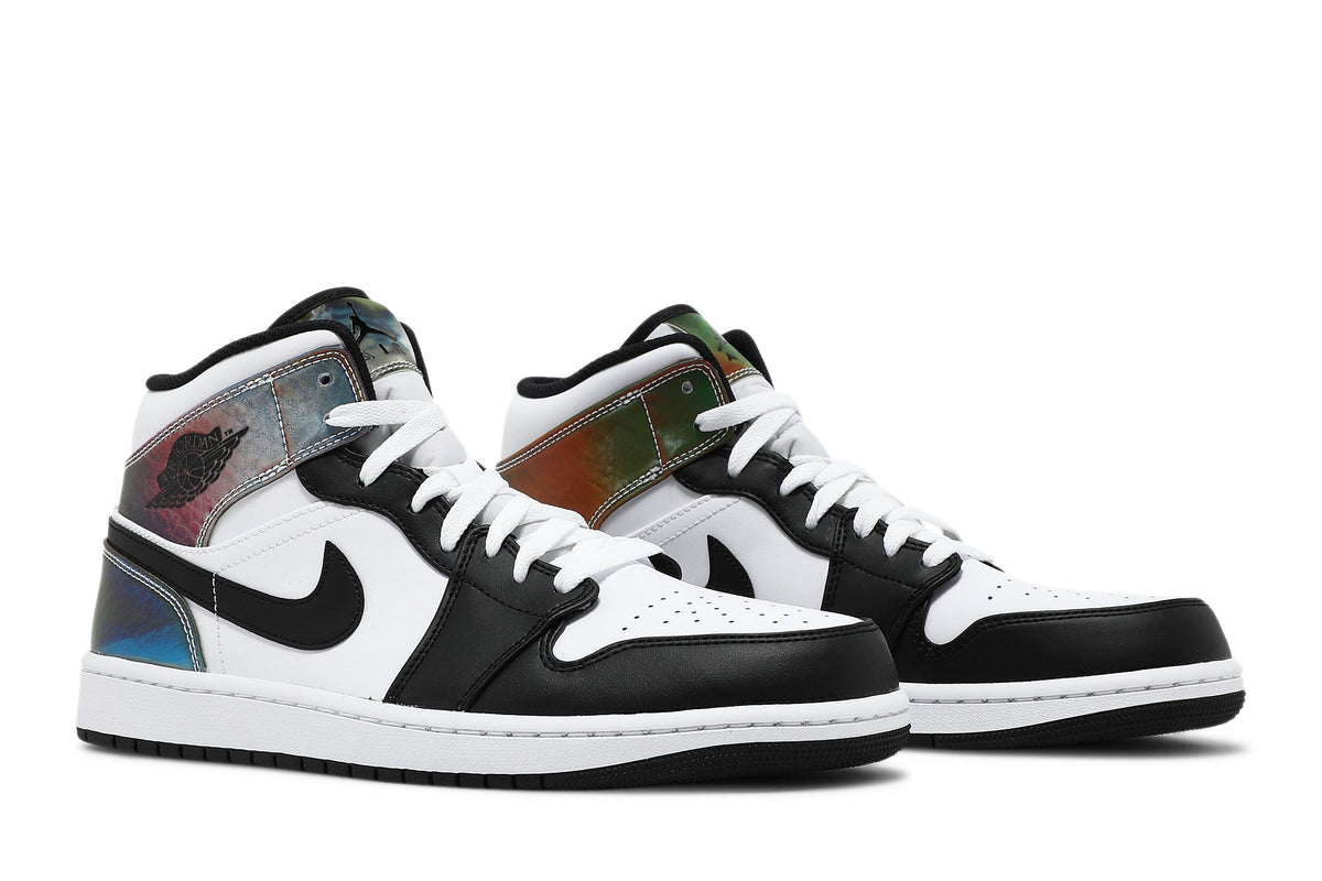 Retro 1 Mid SE Sneakers — Heat Reactive – Color Change — DM7802-100