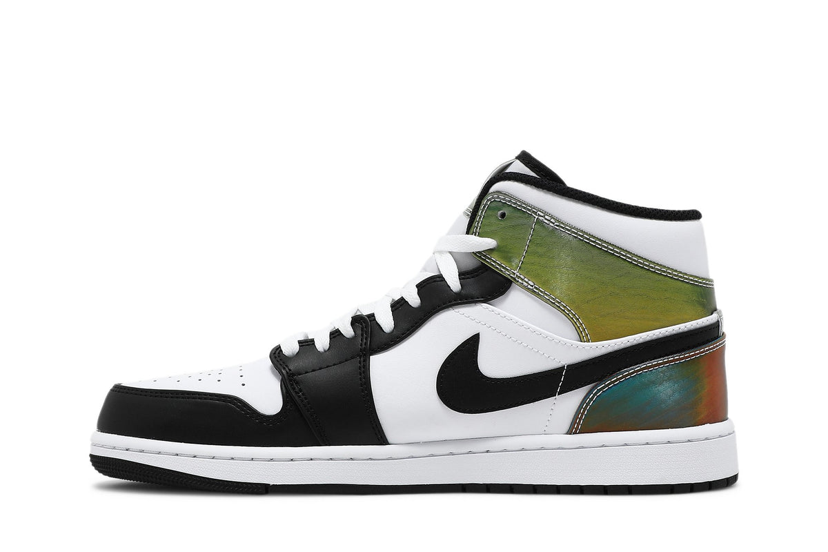 Retro 1 Mid SE Sneakers — Heat Reactive – Color Change — DM7802-100