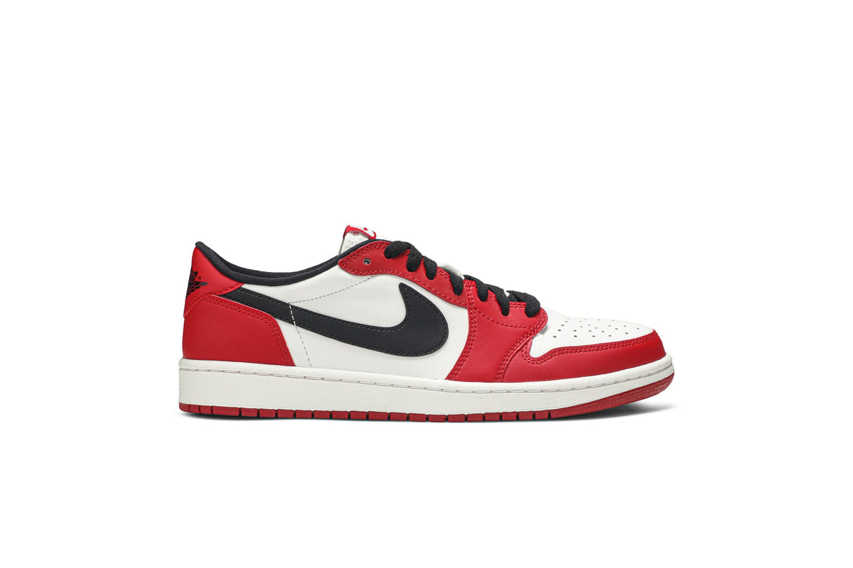 Retro 1 Low OG Sneakers — Chicago — 705329-600