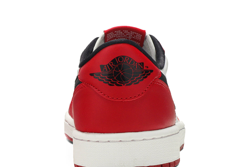 Retro 1 Low OG Sneakers — Chicago — 705329-600