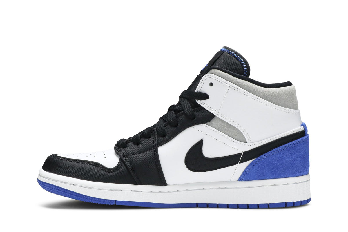 Retro 1 Mid SE Sneakers — Royal Black Toe — 852542-102