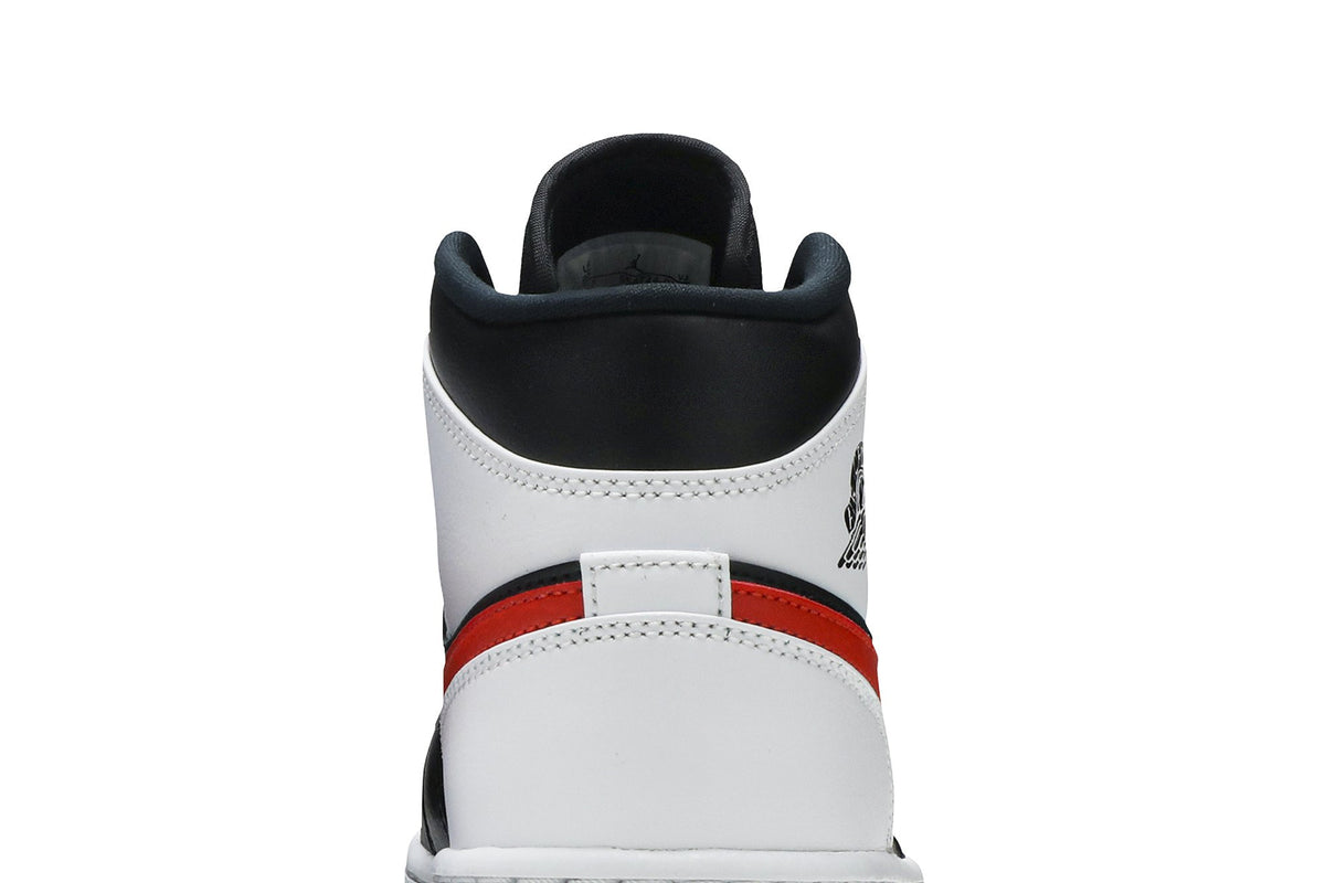 Retro 1 Mid Sneakers — Chile Red — 554724-075