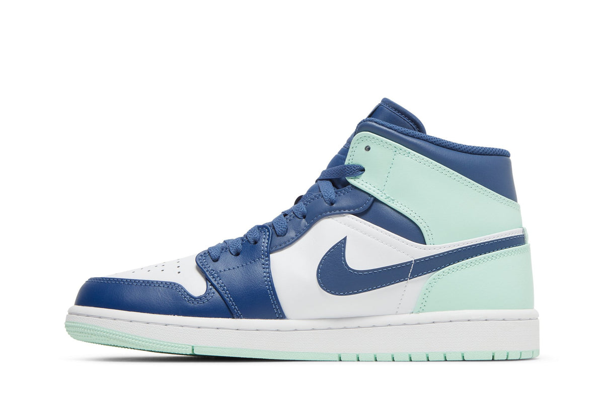 Retro 1 Mid Sneakers — Blue Mint — 554724-413