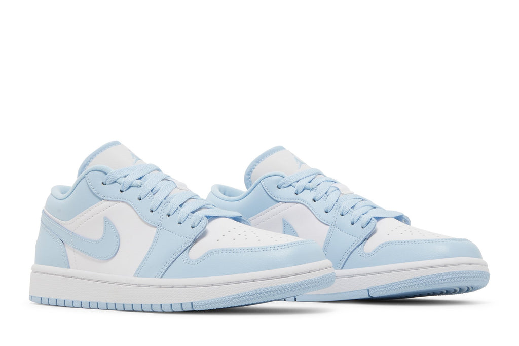 Retro 1 Low Sneakers — Ice Blue — DC0774-141